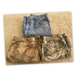 Wrangler Men's Shorts Bundle Size 40, 3 Shorts